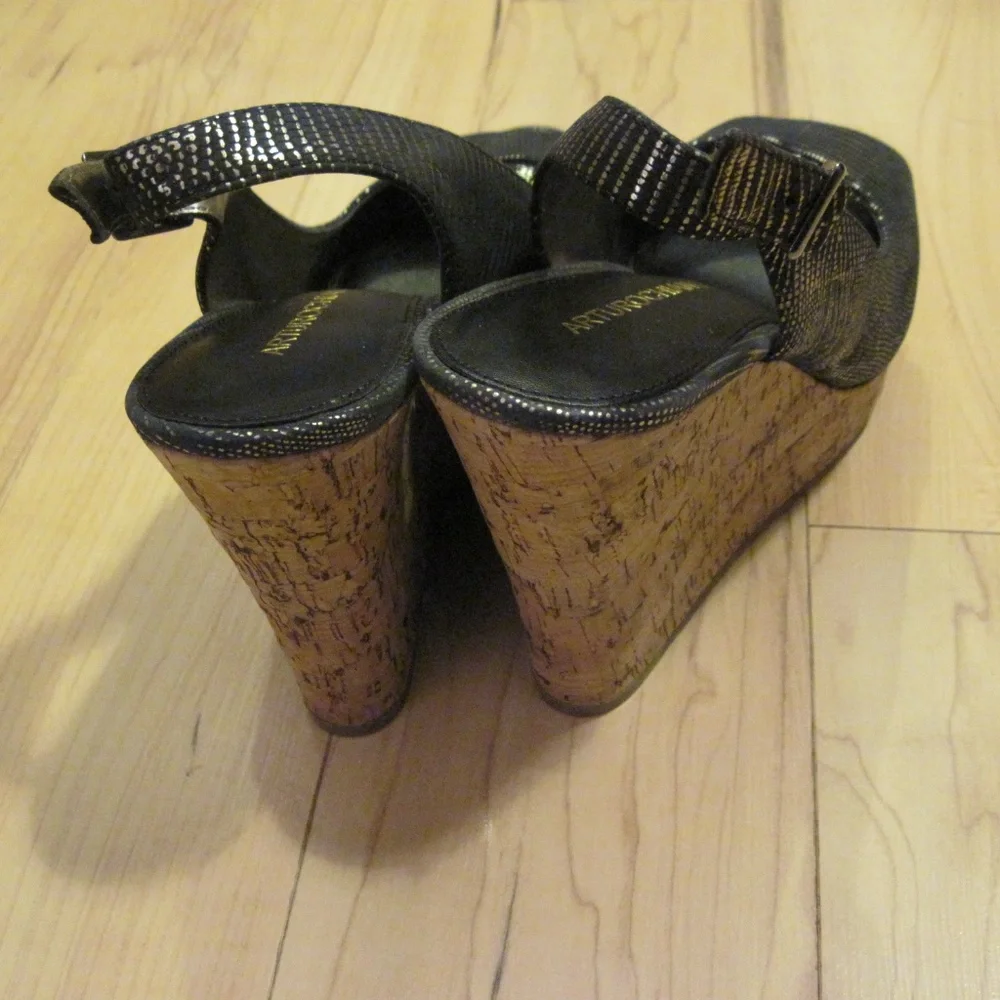 Arturo Chiang NWOT textured leather slingback 7.5